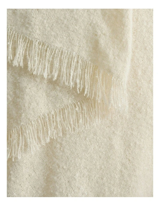 Amelie Super Soft Boucle Throw Ivory