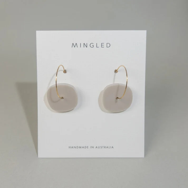 Mingled Aura Hoop Earrings – Matte Ivory Beige