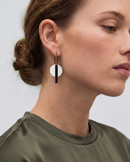 Mingled Black Bar Hoop Earrings – Ivory Beige
