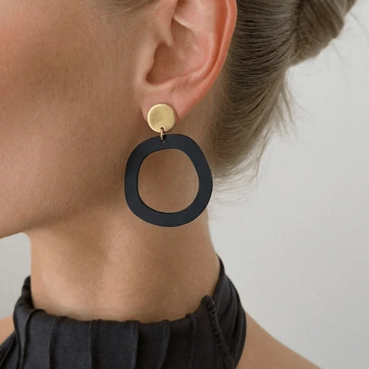 Mingled Charlie Dangle Earrings – Matte Black