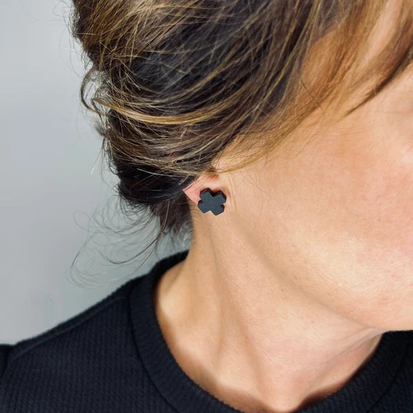 Mingled Cross Stud Earrings – Matte Black