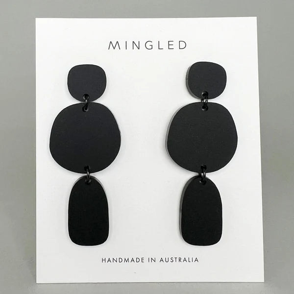 Mingled Petra Statement Dangle Earrings – Matte Black
